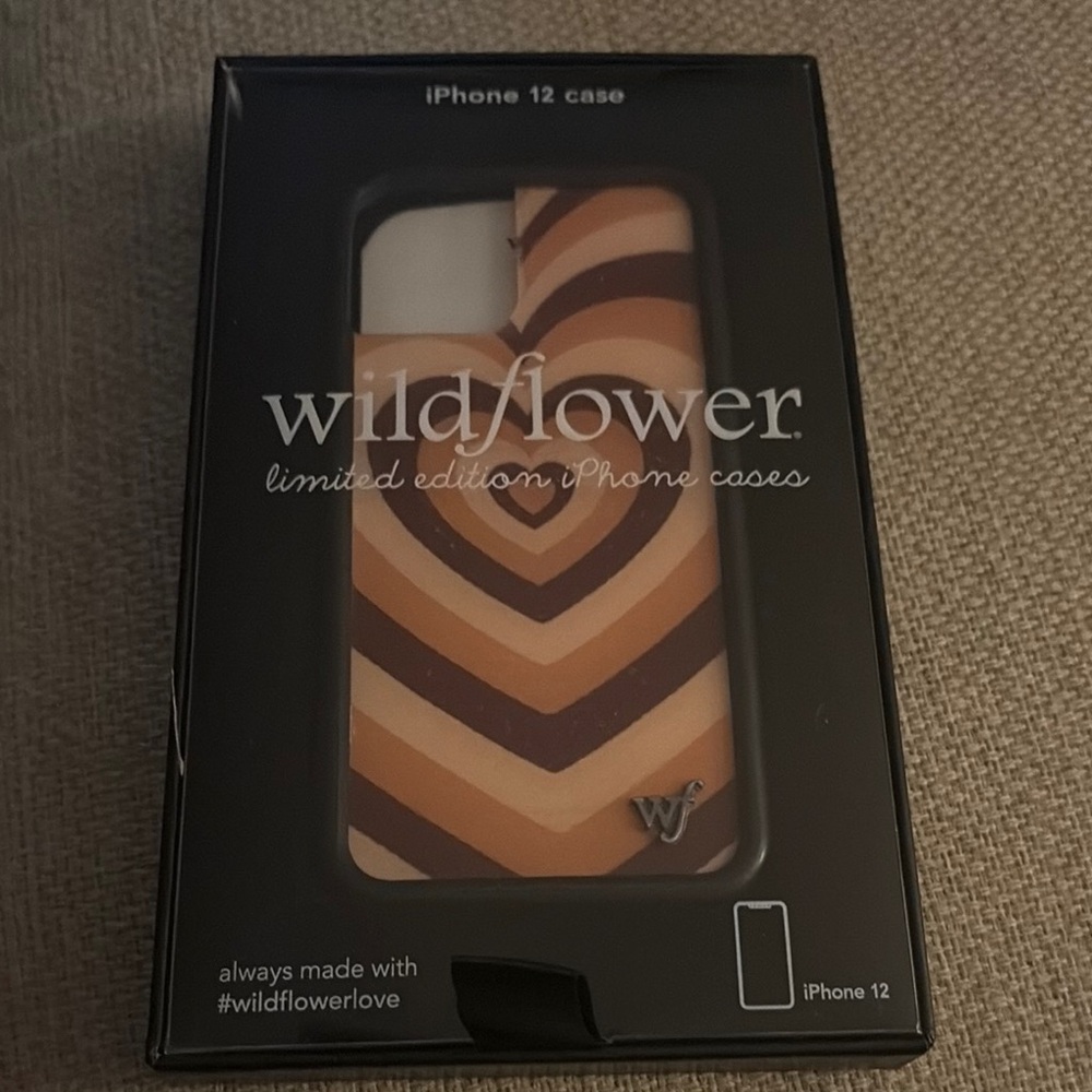 Wildflower Latte Heart iPhone 12 Mini case
